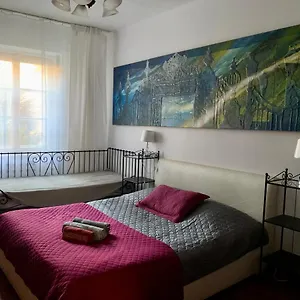 Beautiful And Charming In The Heart Of The Old Town Warszawa